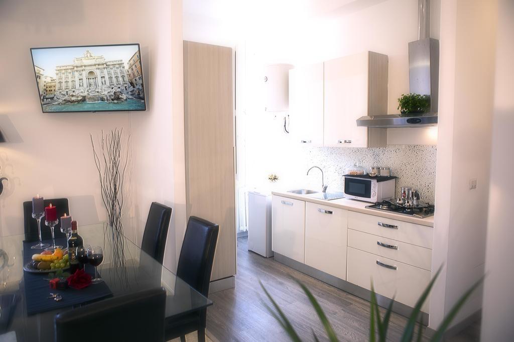 Lägenhet Luxury Domus Amadeus Rom