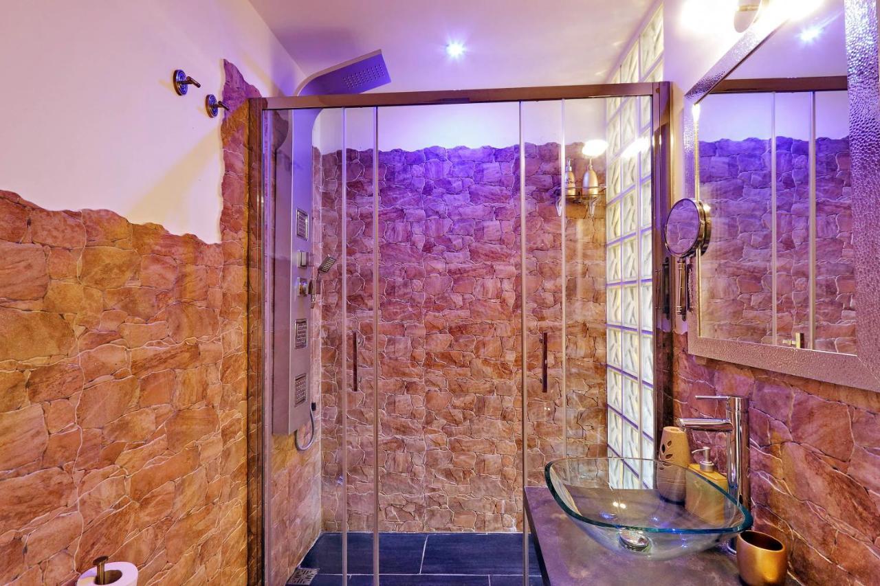 Luxury Domus Amadeus Lägenhet *